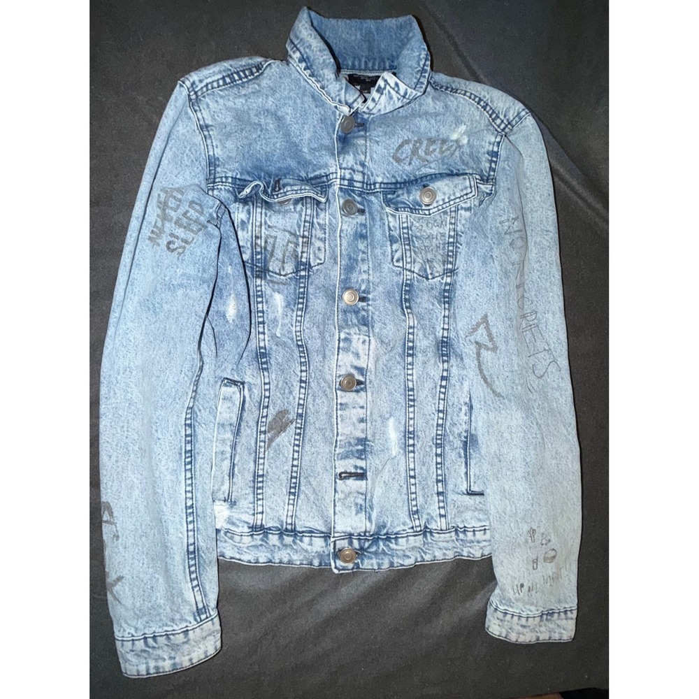 Brave Soul Mens Acid Wash Distressed Graffiti Denim Trucker Jacket Light Blue M